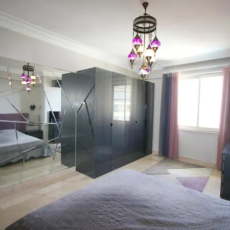 Luxury Penthouse In Goldcity 알란야