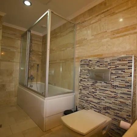 아파트 Luxury Penthouse In Goldcity 알란야