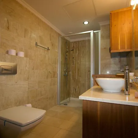 Апартаменты Luxury Penthouse In Goldcity